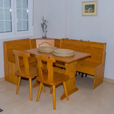 La Casa * Meaño